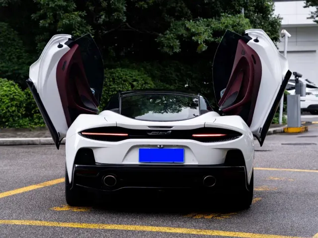 McLaren GT — Фото автомобиля 3