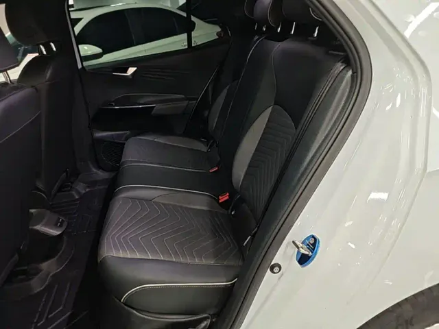 Volkswagen ID.3 — Фото автомобиля 16