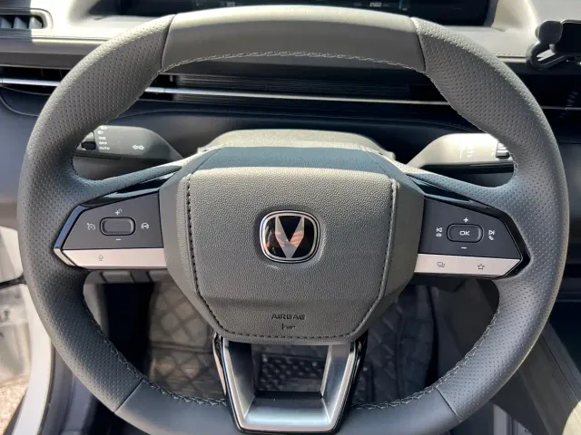 Changan Eado — Фото автомобиля 9