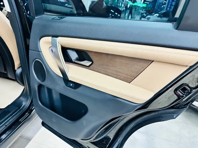 Land Rover Discovery Sport — Фото автомобиля 20
