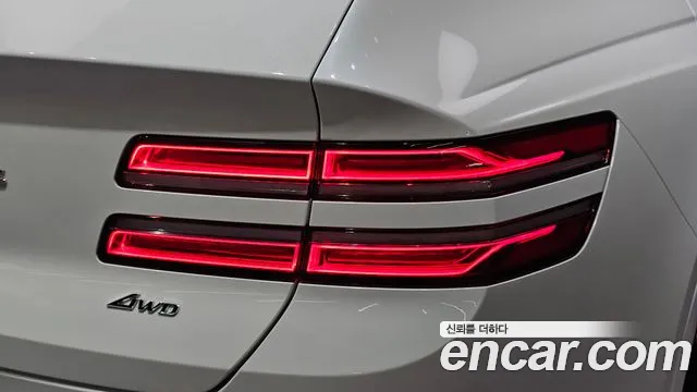 Genesis GV80 — Фото автомобиля 8