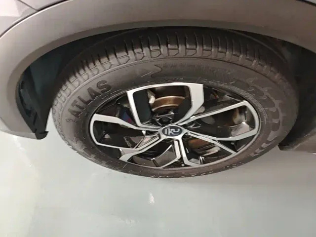 BYD Yuan PLUS — Фото автомобиля 22