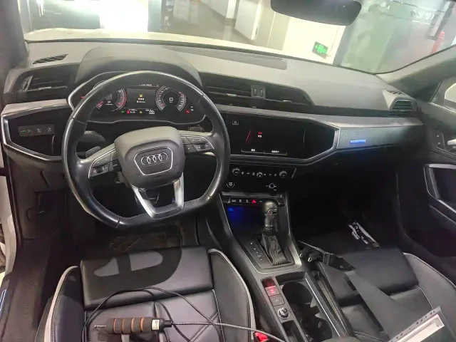 Audi Q3 — Фото автомобиля 9