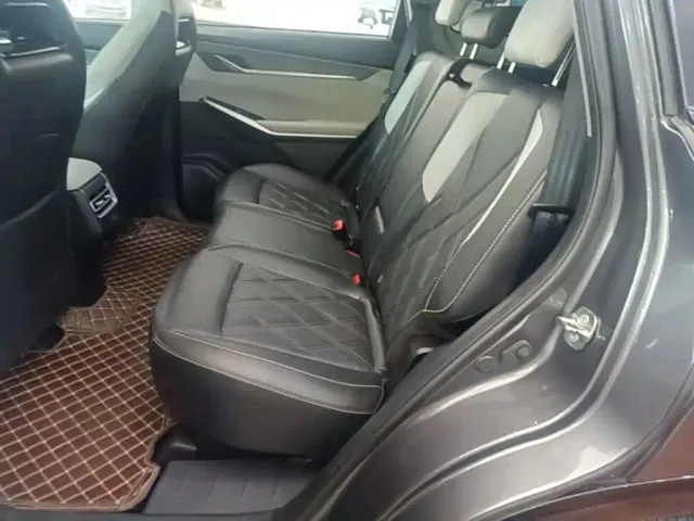 Changan CS75 Plus — Фото автомобиля 16