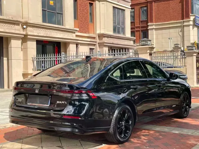 Honda Accord — Фото автомобиля 7
