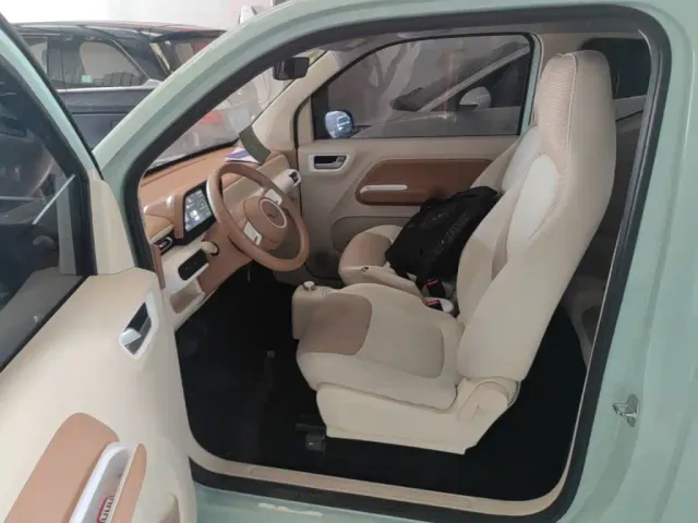 Wuling Hongguang Mini EV — Фото автомобиля 14