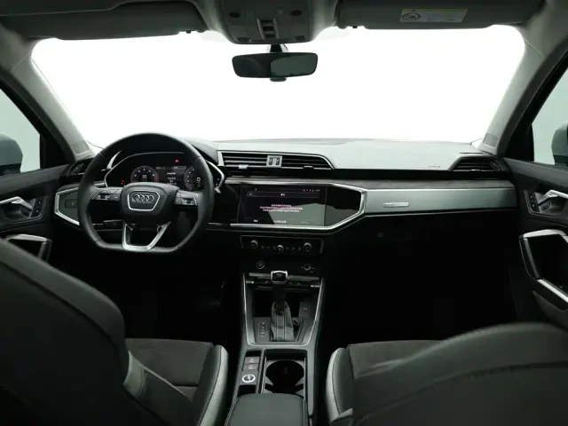 Audi Q3 — Фото автомобиля 15