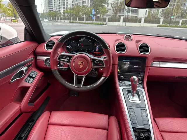 Porsche 718 — Фото автомобиля 12