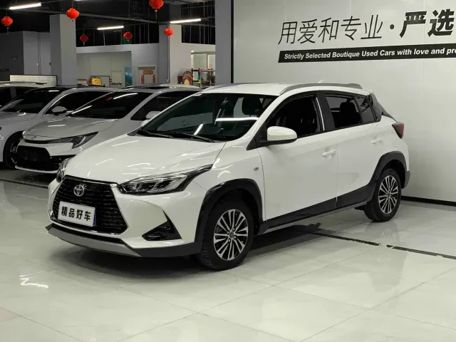 Фотография автомобиля — Toyota YARiS L Zhi Xuan
