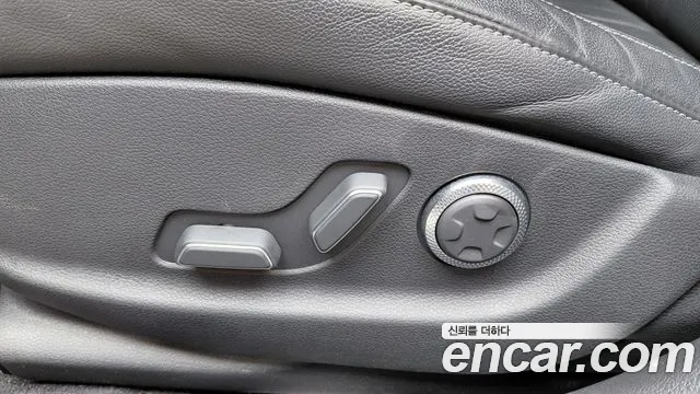 Genesis G80 Бензин 2.5 турбо AWD — Фото автомобиля 17