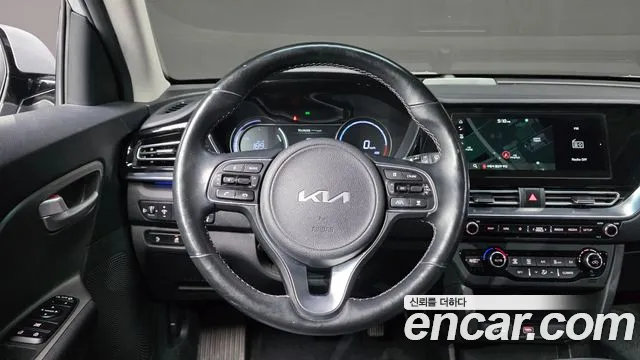 Kia Niro — Фото автомобиля 20