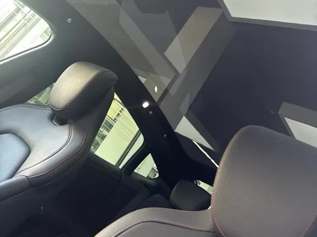 Xiaomi SU7 — Фото автомобиля 13