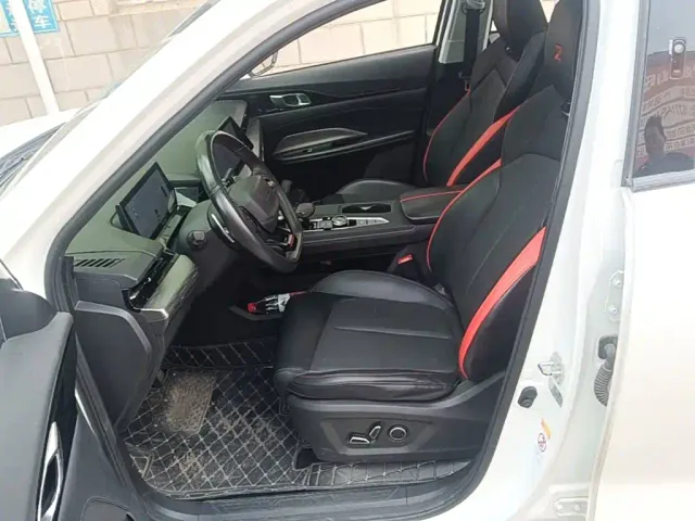 Changan Z6 — Фото автомобиля 14