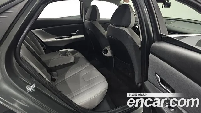 Hyundai Avante — Фото автомобиля 16