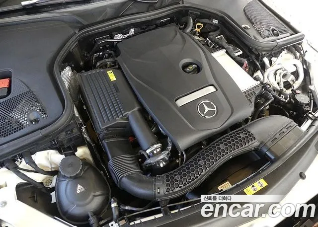 Mercedes-Benz E-Class — Фото автомобиля 6