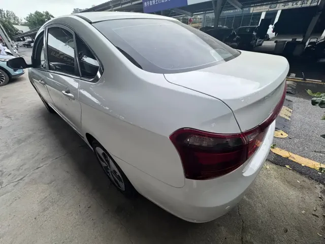 Dongfeng Aeolus Dongfeng Fengshen E70 2022 500 Ultra Edition — Фото автомобиля 7