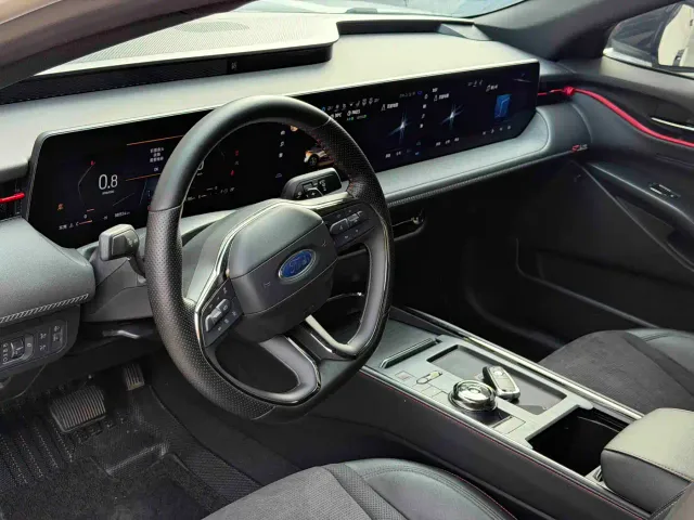 Ford EVOS — Фото автомобиля 5