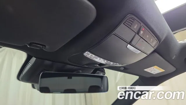 Mercedes-Benz E-Class — Фото автомобиля 26