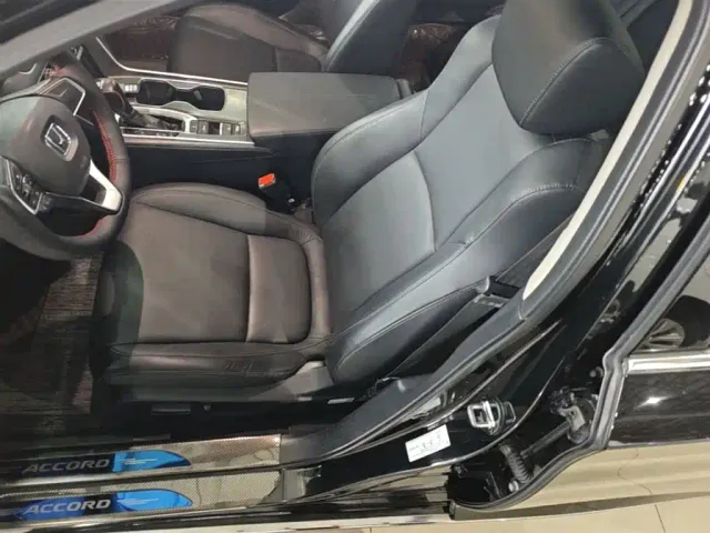 Honda Accord — Фото автомобиля 14