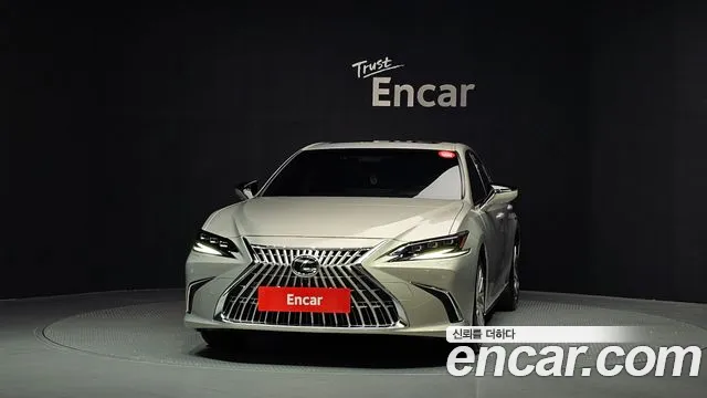 Lexus ES 7th Gen — Фото автомобиля 3