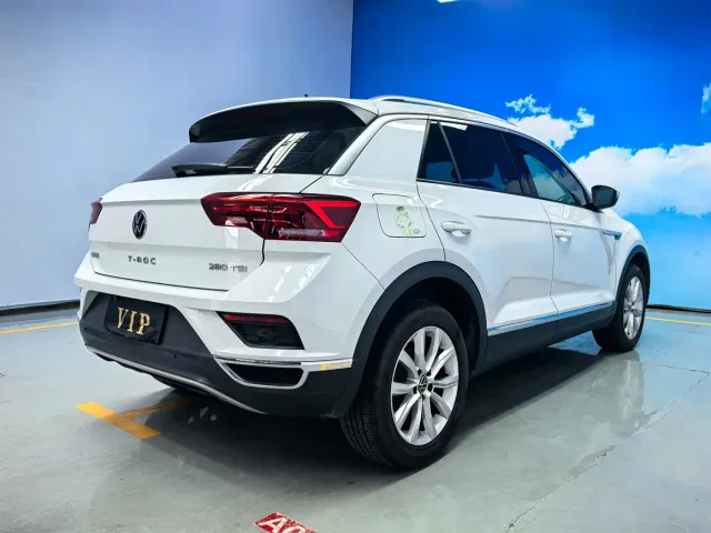 Volkswagen T-Roc — Фото автомобиля 4