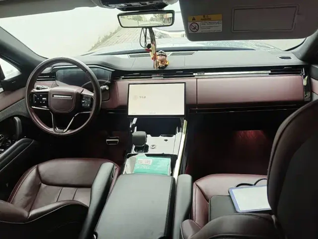 Land Rover Range Rover Sport — Фото автомобиля 12