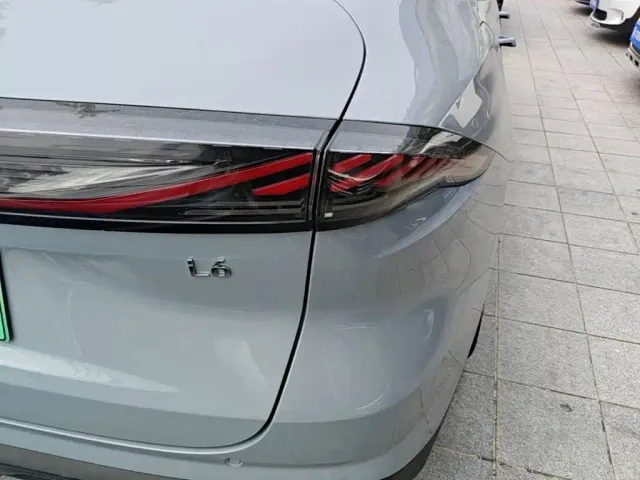 Geely Galaxy L6 — Фото автомобиля 7