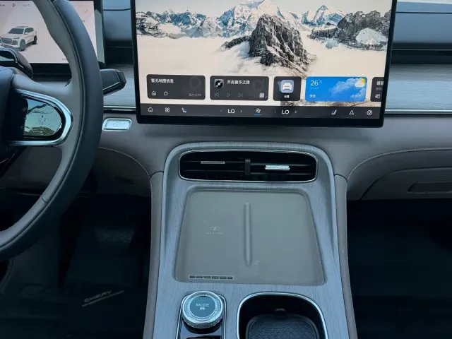 Chery Tiggo 8 PLUS — Фото автомобиля 10