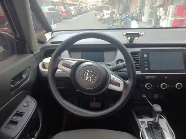 Honda Fit — Фото автомобиля 6