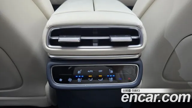 Genesis GV80 — Фото автомобиля 15