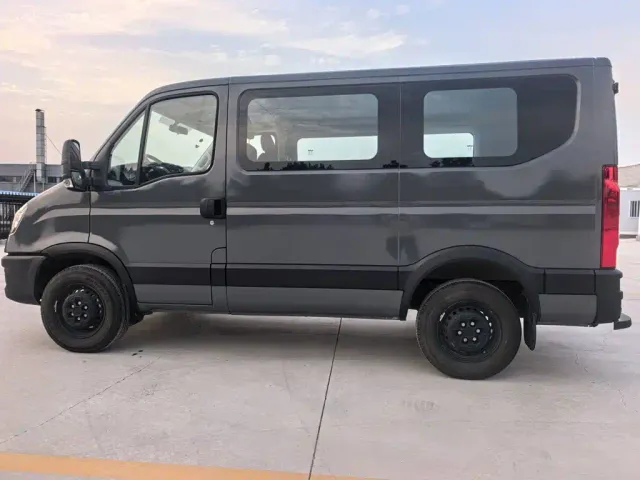 Iveco Daily — Фото автомобиля 15
