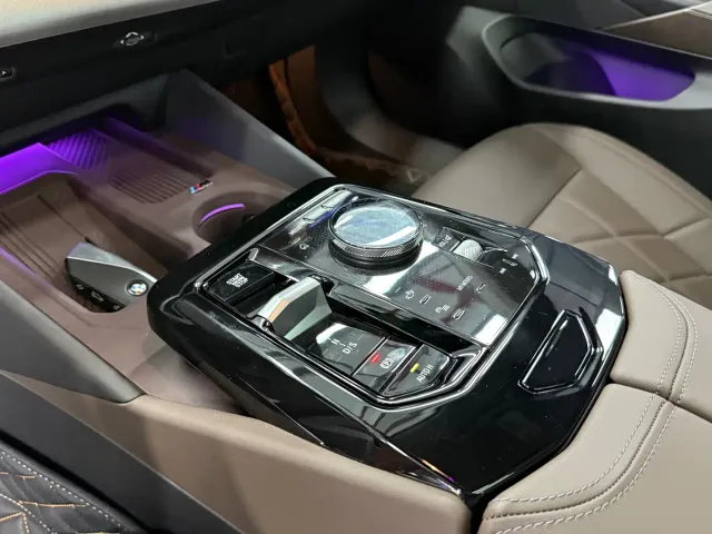 BMW 5 Series — Фото автомобиля 13