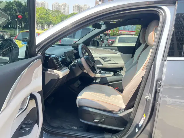 BYD Song Pro — Фото автомобиля 8