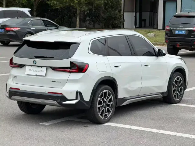 BMW X1 — Фото автомобиля 3