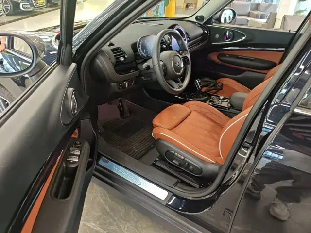 MINI Clubman — Фото автомобиля 15