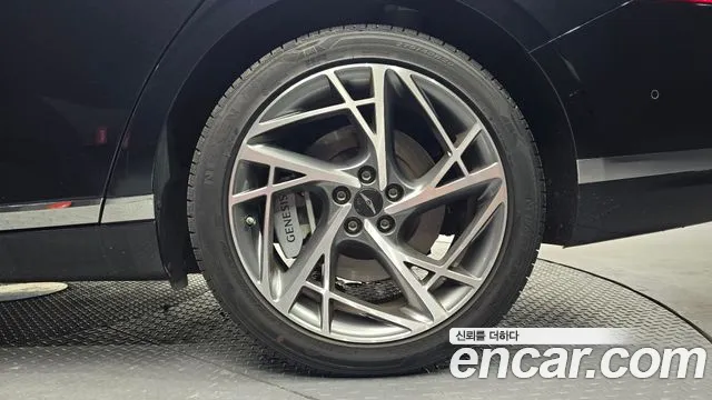Genesis G90 Бензин 3.5 турбо AWD — Фото автомобиля 20