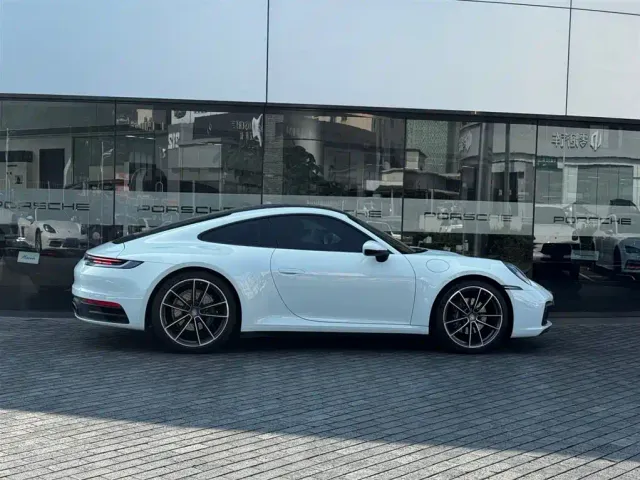 Porsche 911 — Фото автомобиля 4