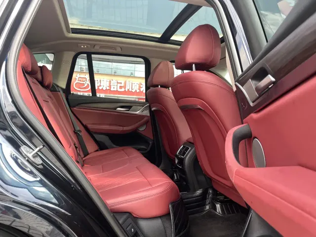 BMW X3 — Фото автомобиля 11