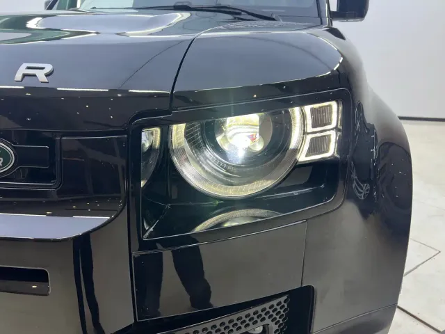 Land Rover Defender — Фото автомобиля 7