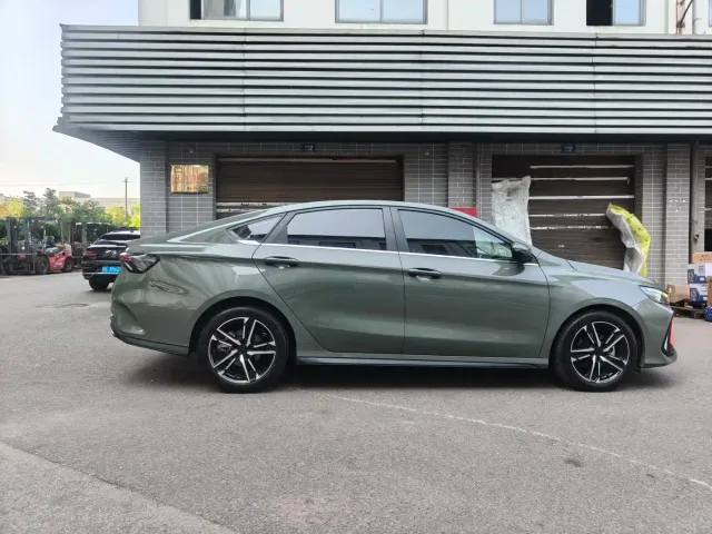 Geely Binrui — Фото автомобиля 7