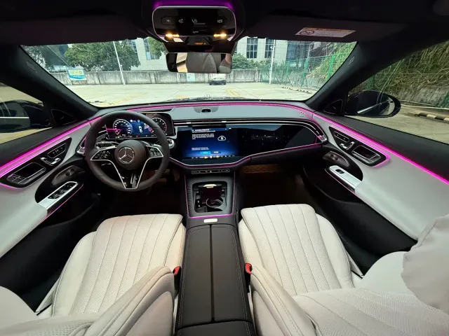 Mercedes-Benz E-Class — Фото автомобиля 8