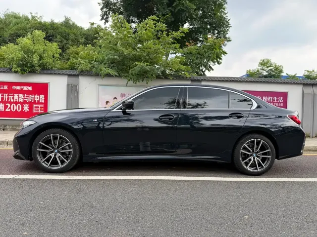BMW 3 Series — Фото автомобиля 7