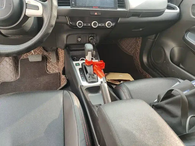 Honda Fit — Фото автомобиля 13
