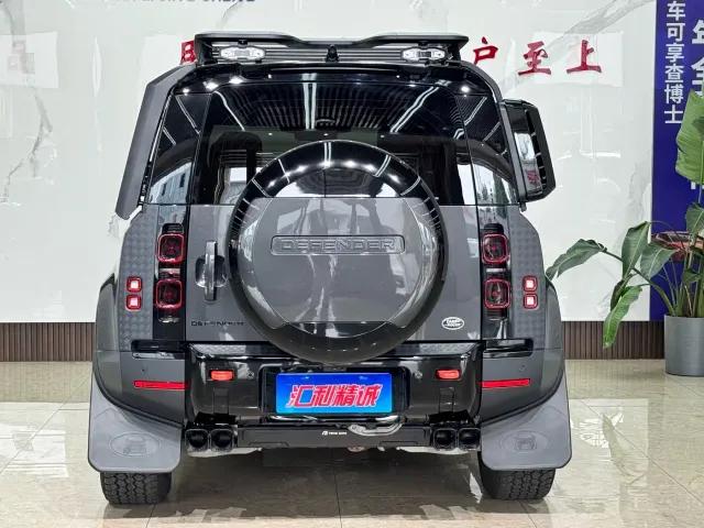 Land Rover Defender — Фото автомобиля 22