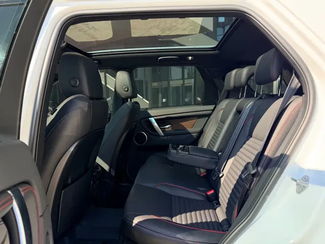Land Rover Discovery Sport — Фото автомобиля 14