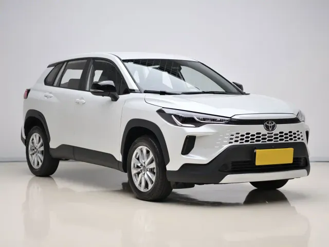 Toyota Corolla Cross — Фото автомобиля 3