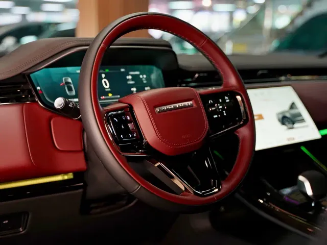 Land Rover Range Rover Sport — Фото автомобиля 10