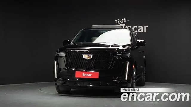 Cadillac Escalade 5th Gen — Фото автомобиля 3