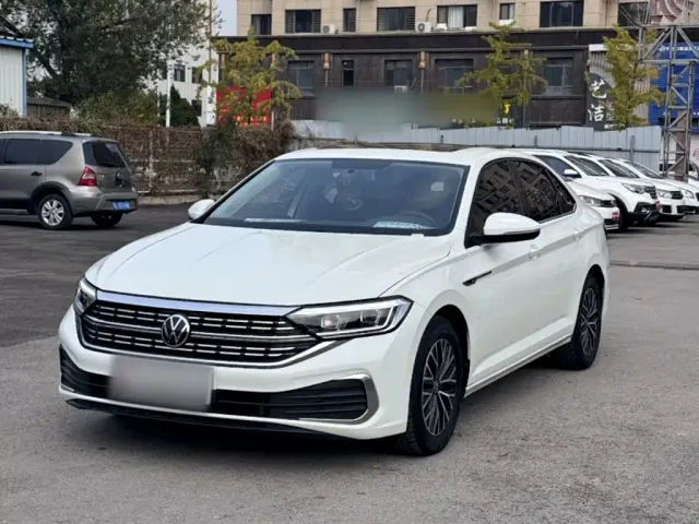 Фотография автомобиля — Volkswagen Sagitar