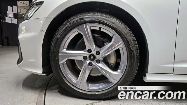 Audi A6 45 TFSI Premium — Фото автомобиля 5